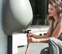 Elho Pure Raindrop 70L - Geel/Oker -Tuin En Buiten 1200x1028 2