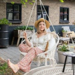 Vita5 Macramé Hangstoel - Voor Binnen En Buiten - Zonder Standaard - Incl. Kussen, Boekenvak En Beschermhoes - Tot 150kg - Beige 17 Vita5 Macramé Hangstoel - Voor Binnen En Buiten - Zonder Standaard - Incl. Kussen, Boekenvak En Beschermhoes - Tot 150kg - Beige -Tuin En Buiten 1200x1200 243