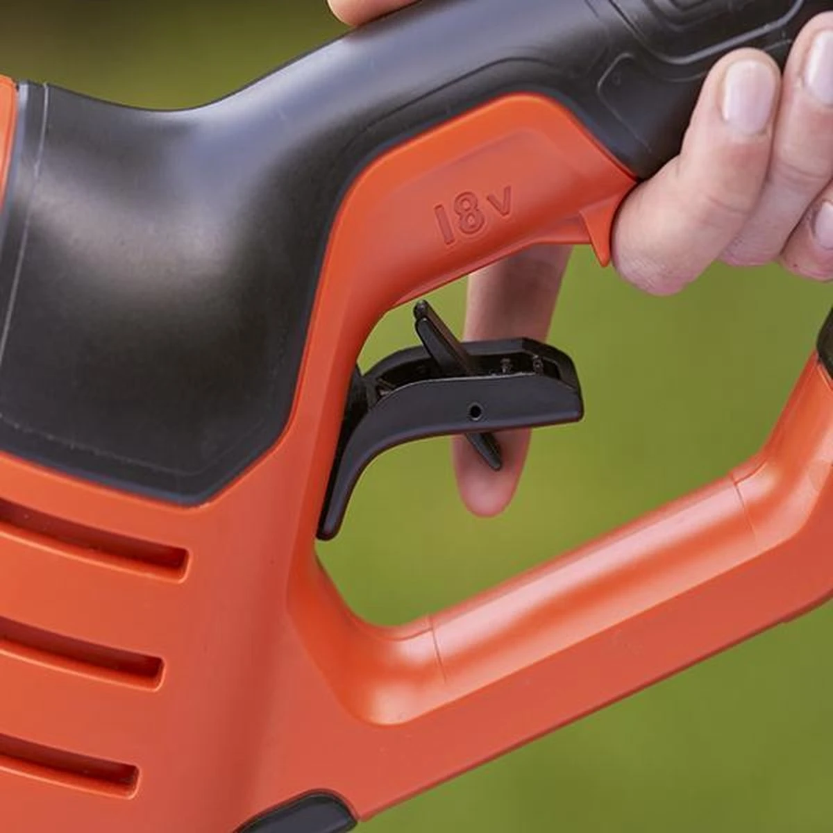 Black & Decker BLACK+DECKER BCPC18B-XJ Hogedrukreiniger - 18V - 24 Bar - Zonder Accu En Lader 5 Black & Decker BLACK+DECKER BCPC18B-XJ Hogedrukreiniger - 18V - 24 Bar - Zonder Accu En Lader - Afbeelding 3