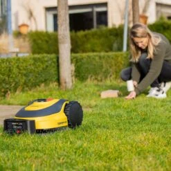 Powerplus POWXG6305 Robotmaaier - 18V - Voor Gazons Tot Ca. 500m² - Maaibreedte 180mm - Incl. Laadstation En Accessoires -Tuin En Buiten 1200x1200 399