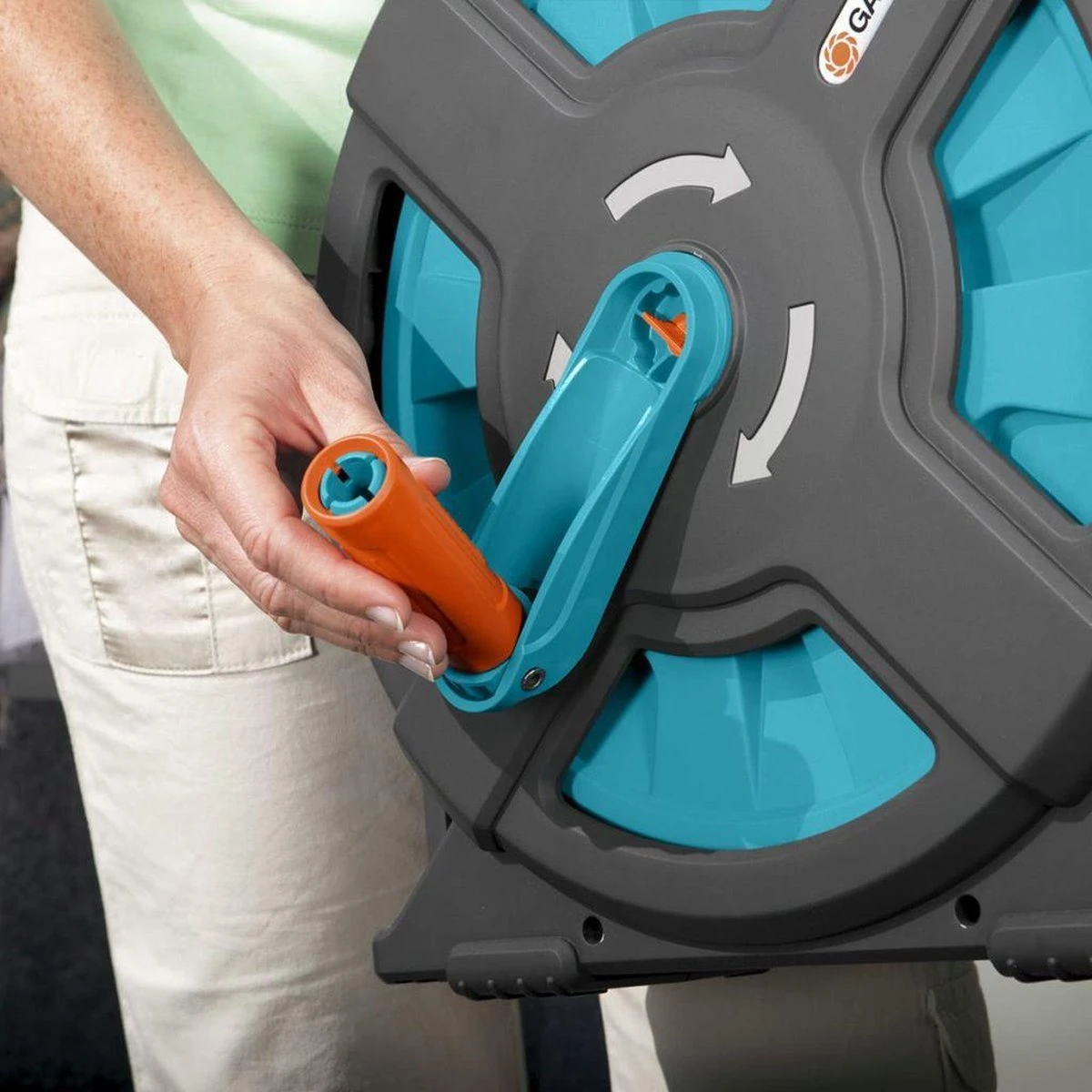 GARDENA - Classic Slangenbox - Compleet Slanghouder - 15 Meter Slang 4 GARDENA - Classic Slangenbox - Compleet Slanghouder - 15 Meter Slang - Afbeelding 2