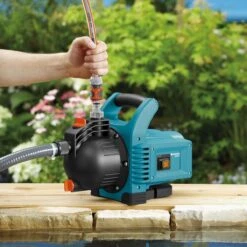 GARDENA - Classic Besproeiingspomp 3000/4 Compleet - Waterpomp - Incl. 3.5 M Aanzuigslang En 20 M Slang -Tuin En Buiten 1200x1200 489