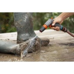 GARDENA - Premium Reinigingssproeier Spuitpistool - Metaal - Voor Reiniging En Bewatering -Tuin En Buiten 1200x1200 535