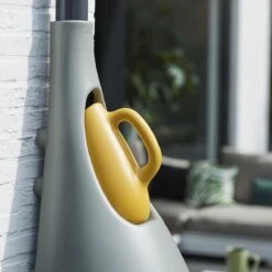 Elho Pure Raindrop 70L - Geel/Oker -Tuin En Buiten 1200x1200 597