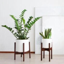 LifeGoods Planten Standaard - Uitschuifbare Bloempothouder - 20 Tot 30 Cm - Donker Bamboe -Tuin En Buiten 1200x1200 652