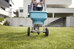 GARDENA Strooiwagen XL Strooikar - 800m2 - 18 Liter -Tuin En Buiten 1200x799 20