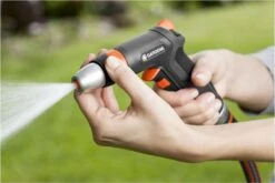 GARDENA - Premium Reinigingssproeier Spuitpistool - Metaal - Voor Reiniging En Bewatering -Tuin En Buiten 1200x800 131