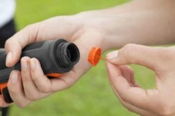 GARDENA - Premium Reinigingssproeier Spuitpistool - Metaal - Voor Reiniging En Bewatering -Tuin En Buiten 1200x800 135