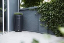 Elho Green Basics Regenton - Regenton - Living Black - Buiten - 200 Liter -Tuin En Buiten 1200x800 136