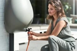 Elho Pure Raindrop 70L - Geel/Oker -Tuin En Buiten 1200x800 147