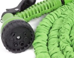 Benson - Tuinslang - Fexibel - 10 Meter - Tuinslang Met Koppeling - Spuitpistool - Groen -Tuin En Buiten 1200x934